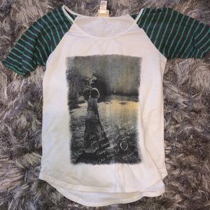 DAY TRIP super comfy T-shirt with 1 Corinthians 13